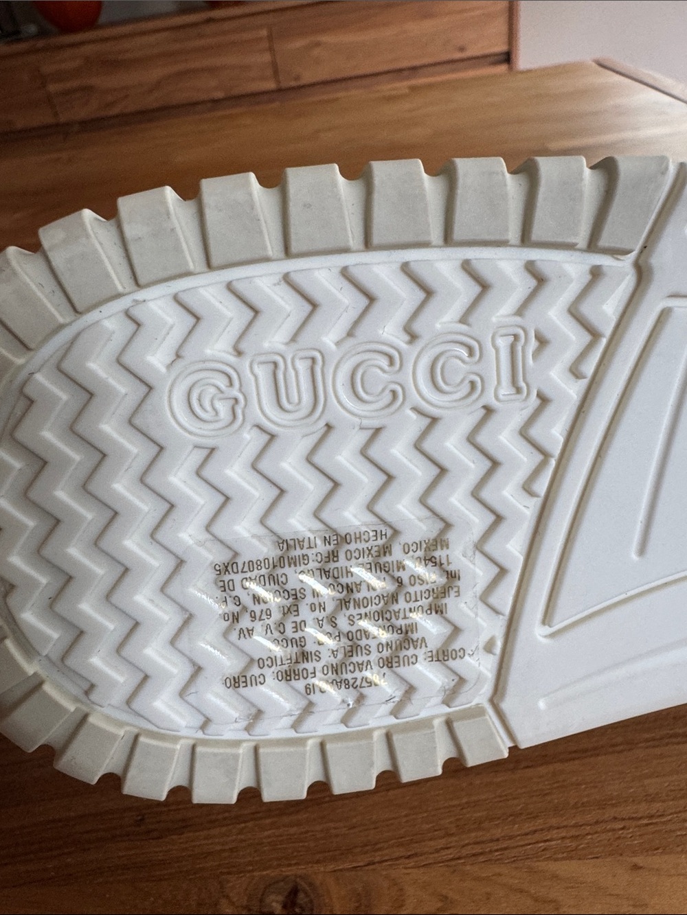 Gucci Women’s Re Web Low Top Sneakers - Picture 6 of 9